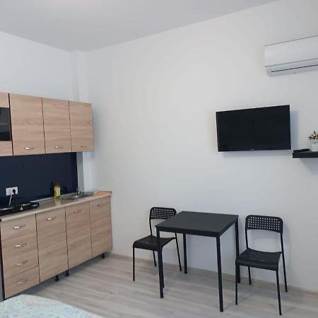 Central Comforts Apartments Bukarest Kültér fotó